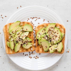  Una tostada de aguacate 