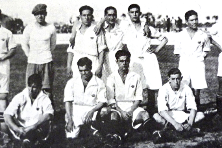 Un Deportivo con una camiseta irreconocible logró el primer ascenso de su historia a Segunda División en 1929.